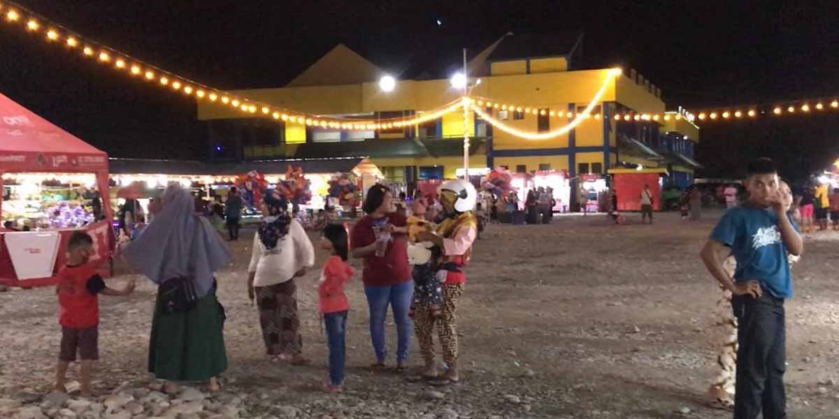 Wisata kuliner Pasar Sentral Timika sebelum ditutup. Foto: Anti Patabang/Papua60detik